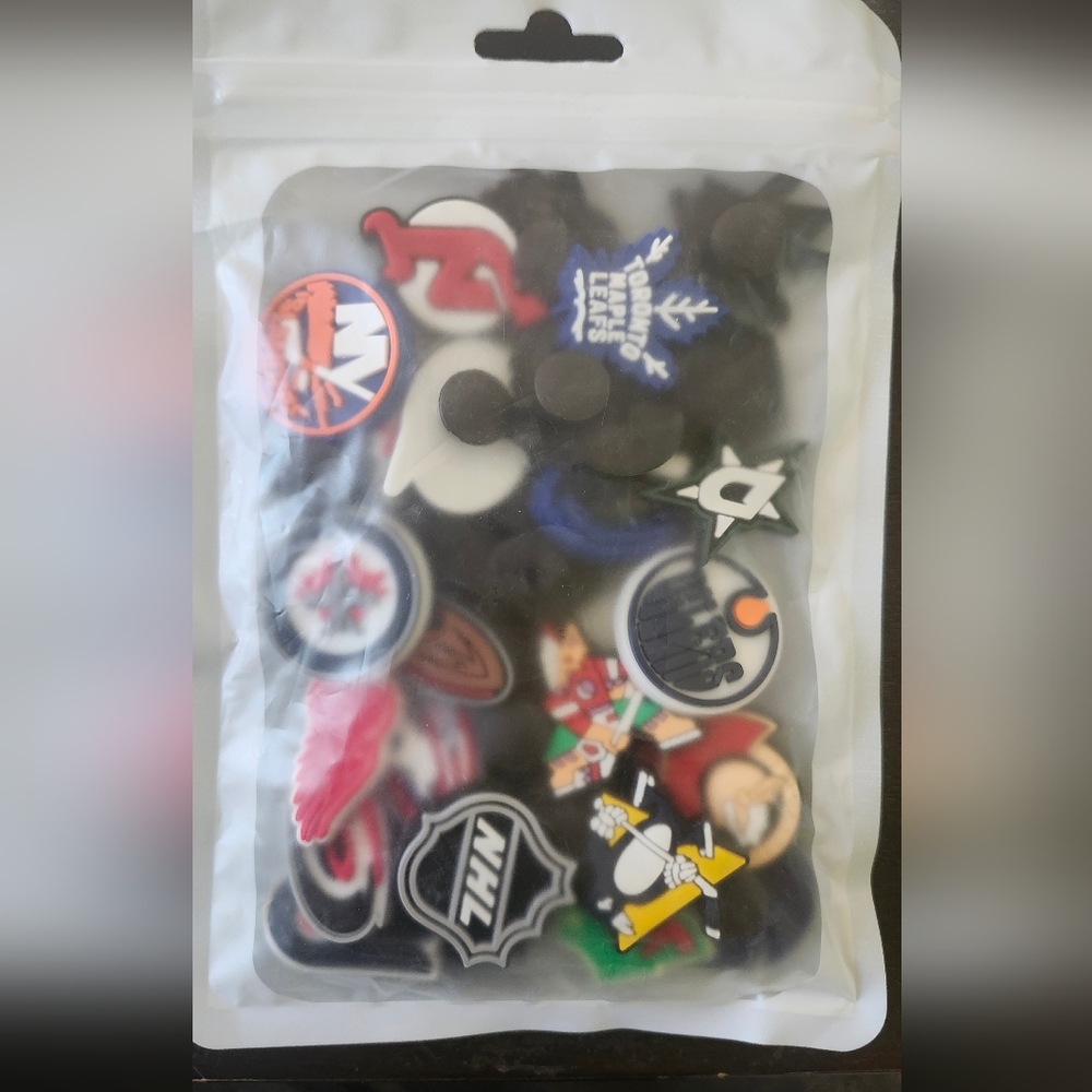 Hockey Croc Charms 30 Pieces New In Package.